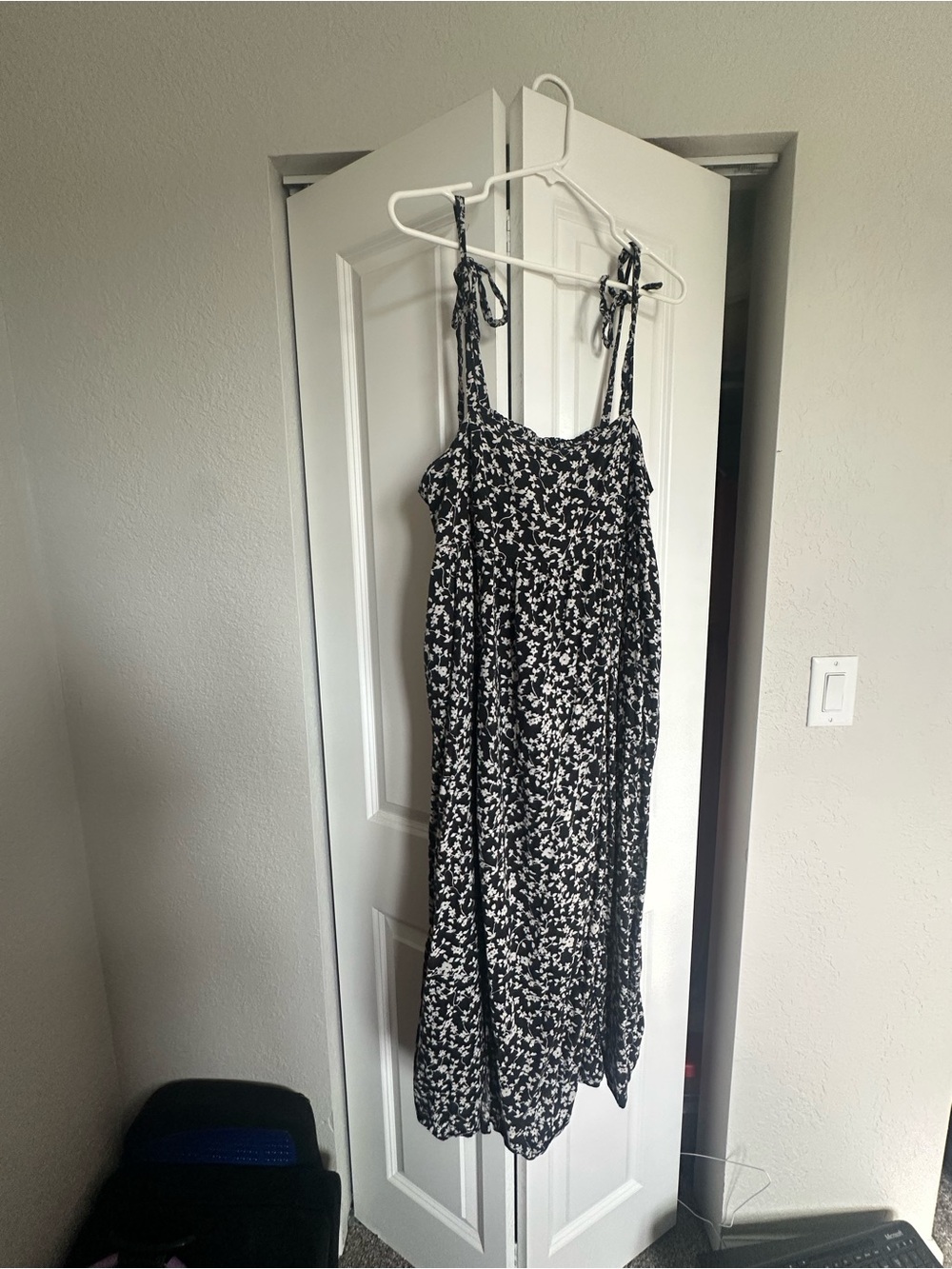 Old Navy Black and White Floral Tie-Strap Maxi Dress